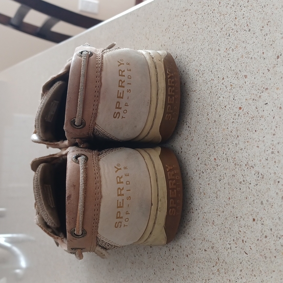Sperry's - Picture 3 of 5